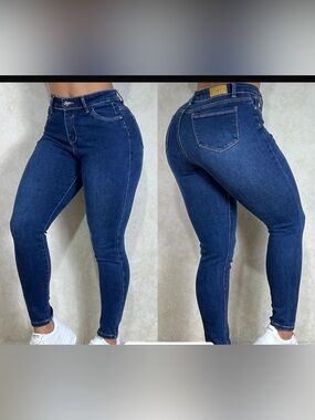 High-Rise Dark Blue Women’s Skinny Jeans
